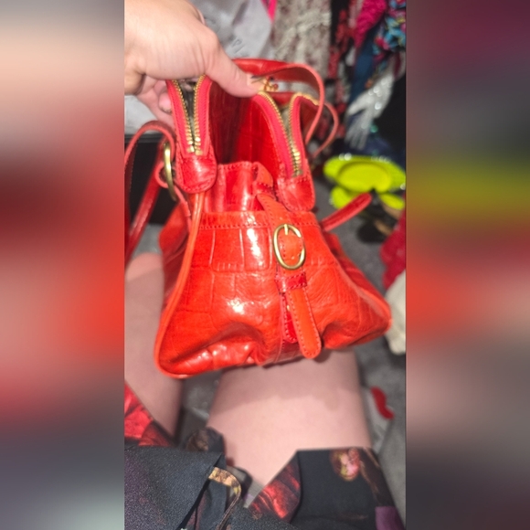 🍁🍂RARE VTG Genuine Red Leather Croc Betsey Johnson Satchel Gold Tassel Key Fob - Picture 11 of 13